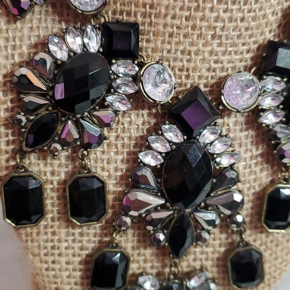Dramatic statement necklace - Picture 2 of 4